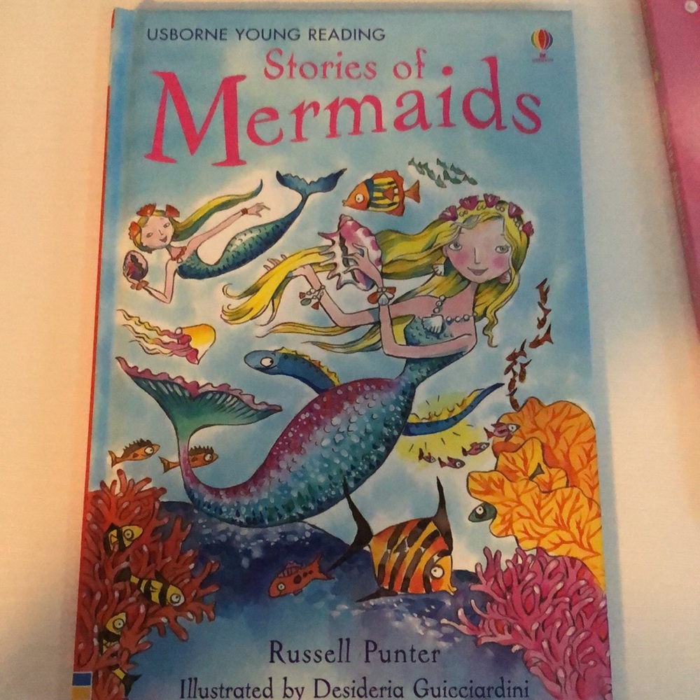 Mermaid Book Set 🧜‍♀️ - Picture 4 of 16
